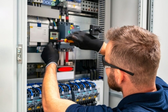 A Targeted Search Strategy Driving 291% More Conversions for a Low Voltage Distribution Solutions Specialist